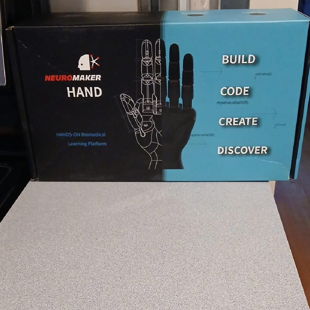 NeuroMaker Hand - Black and Blue VR Learning Platform